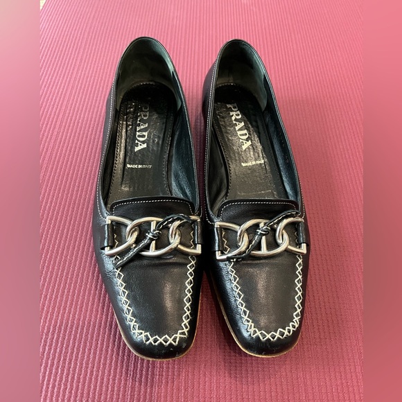Prada Leather Black Flats 40 EU / 9.5 US Authentic Italian - Picture 1 of 12